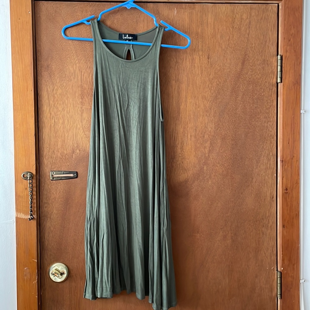 LuLu’s size M olive green dress. Good like new.